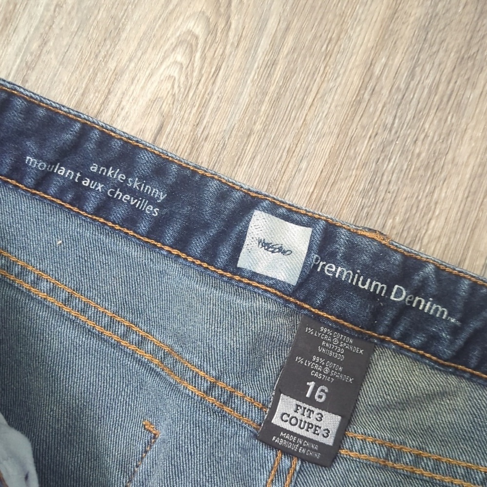 ❤️5/$25 Massimo Women's Blue Jeans - Picture 4 of 6